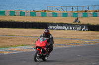 anglesey-no-limits-trackday;anglesey-photographs;anglesey-trackday-photographs;enduro-digital-images;event-digital-images;eventdigitalimages;no-limits-trackdays;peter-wileman-photography;racing-digital-images;trac-mon;trackday-digital-images;trackday-photos;ty-croes